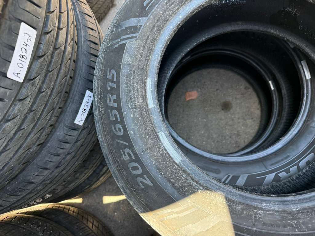 205/65R15  Single (1 Used Tire) Sentury Touring
