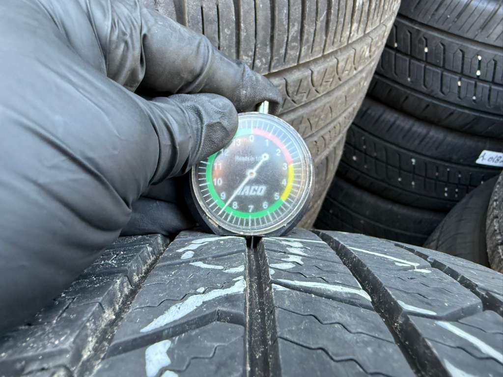 205/60R16 Pair (2 Used Tires) Road Hugger GTP AS02