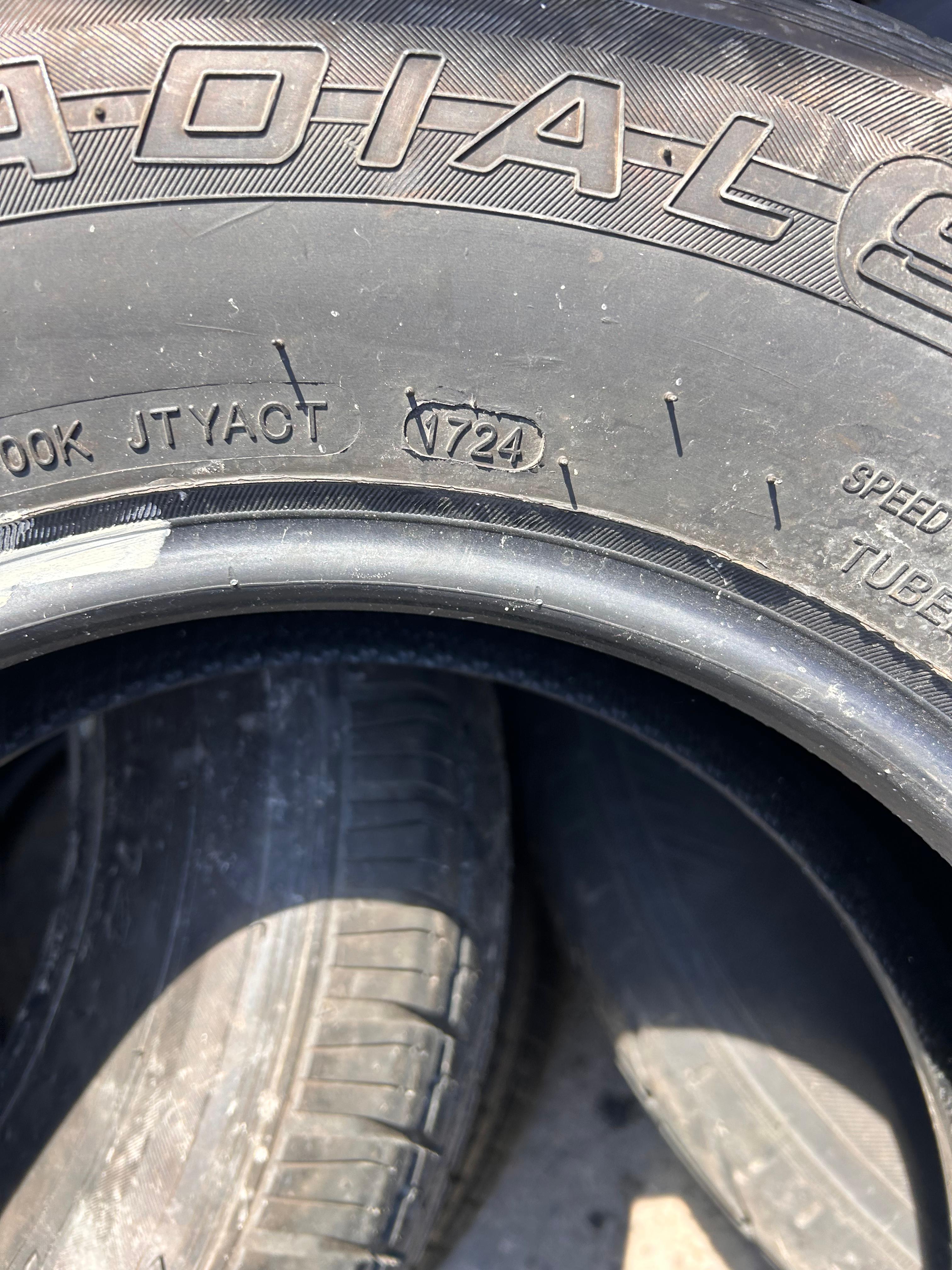 ST205/75R14 Set (4 Used Tires) Castle Rock Radial ST226