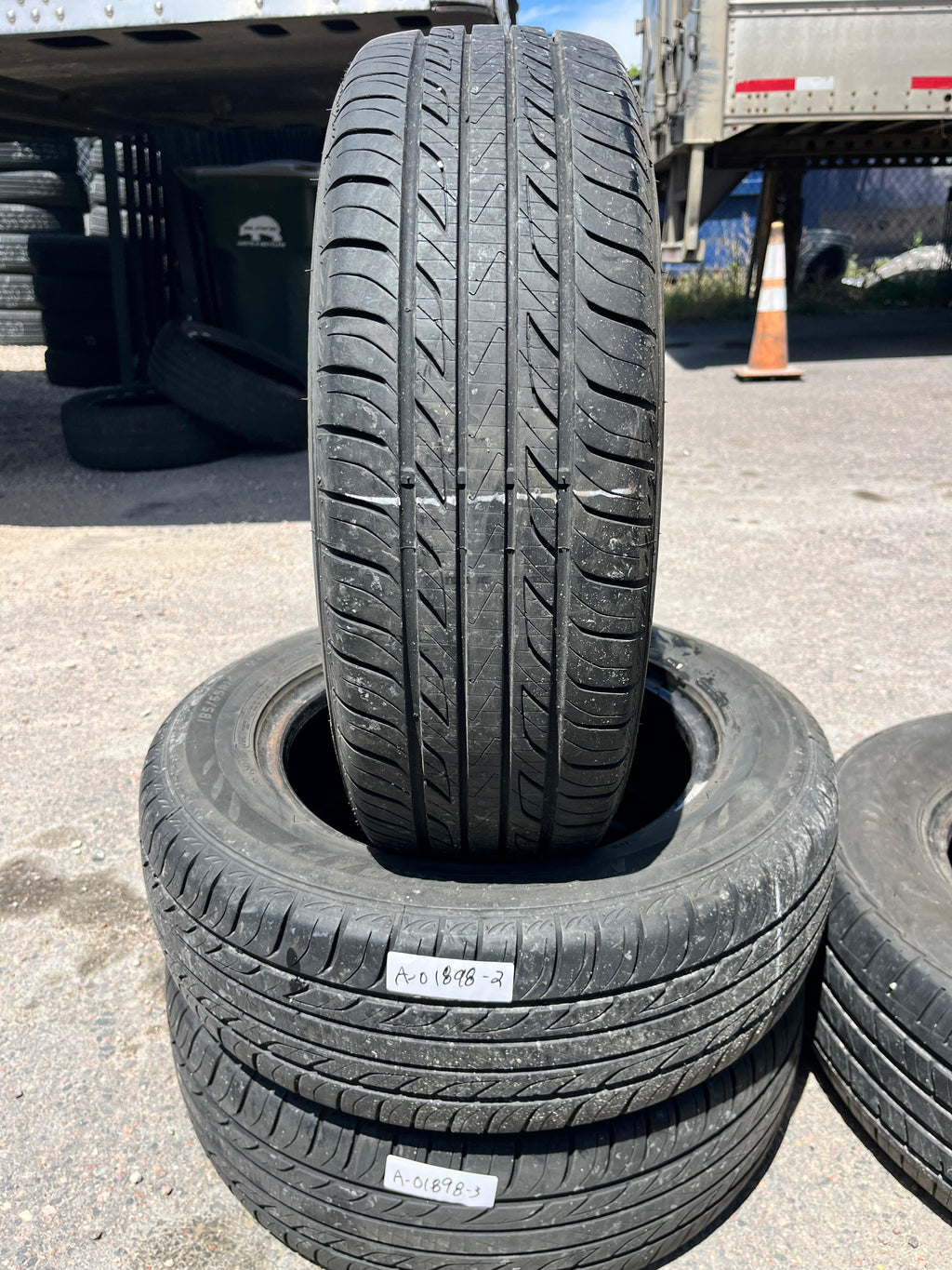 185/65R14 (3 Used Tires) Mastercraft MC-440