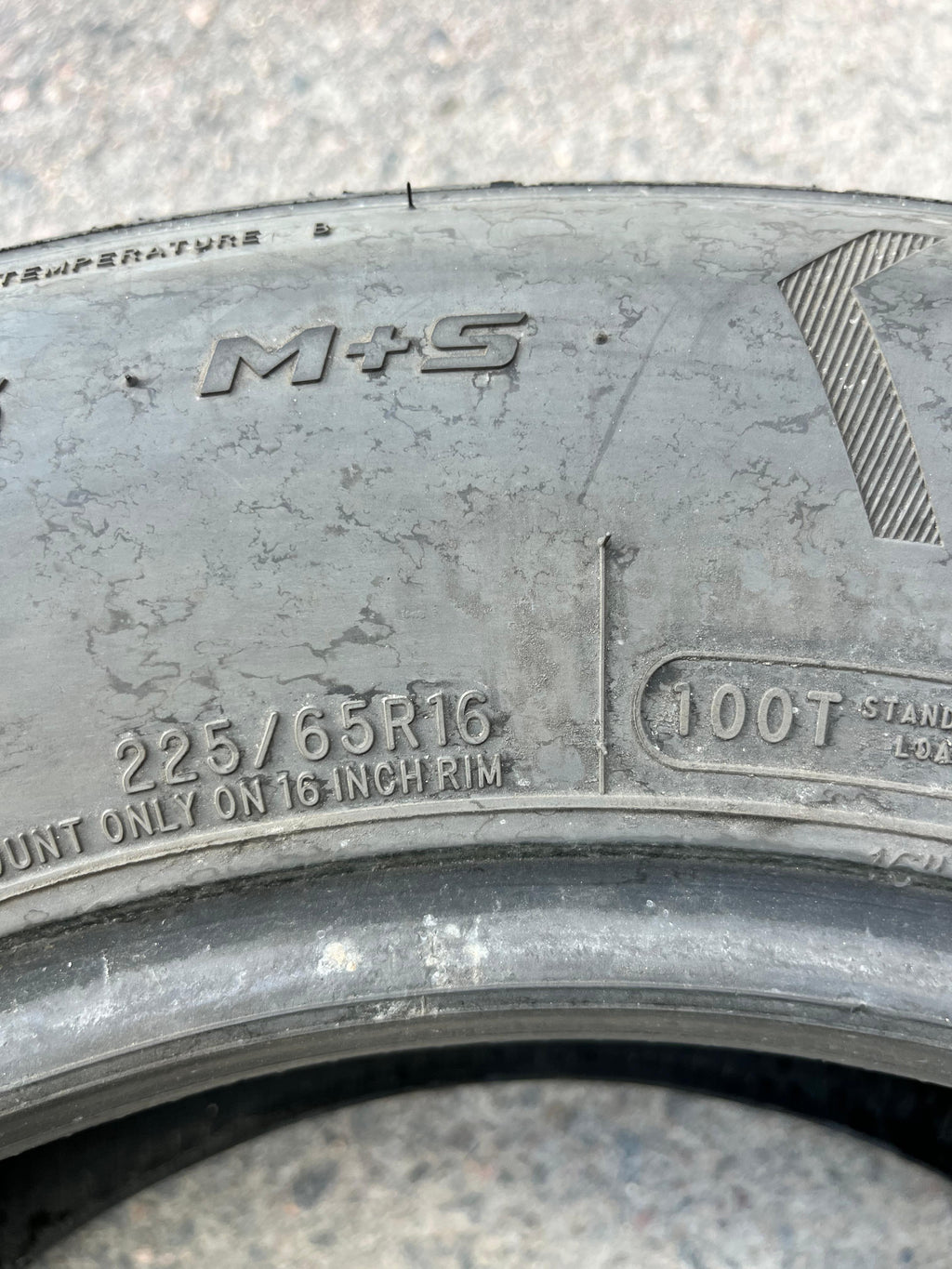225/65R16 Pair (2 Used Tires) Mastercraft Stratus AS