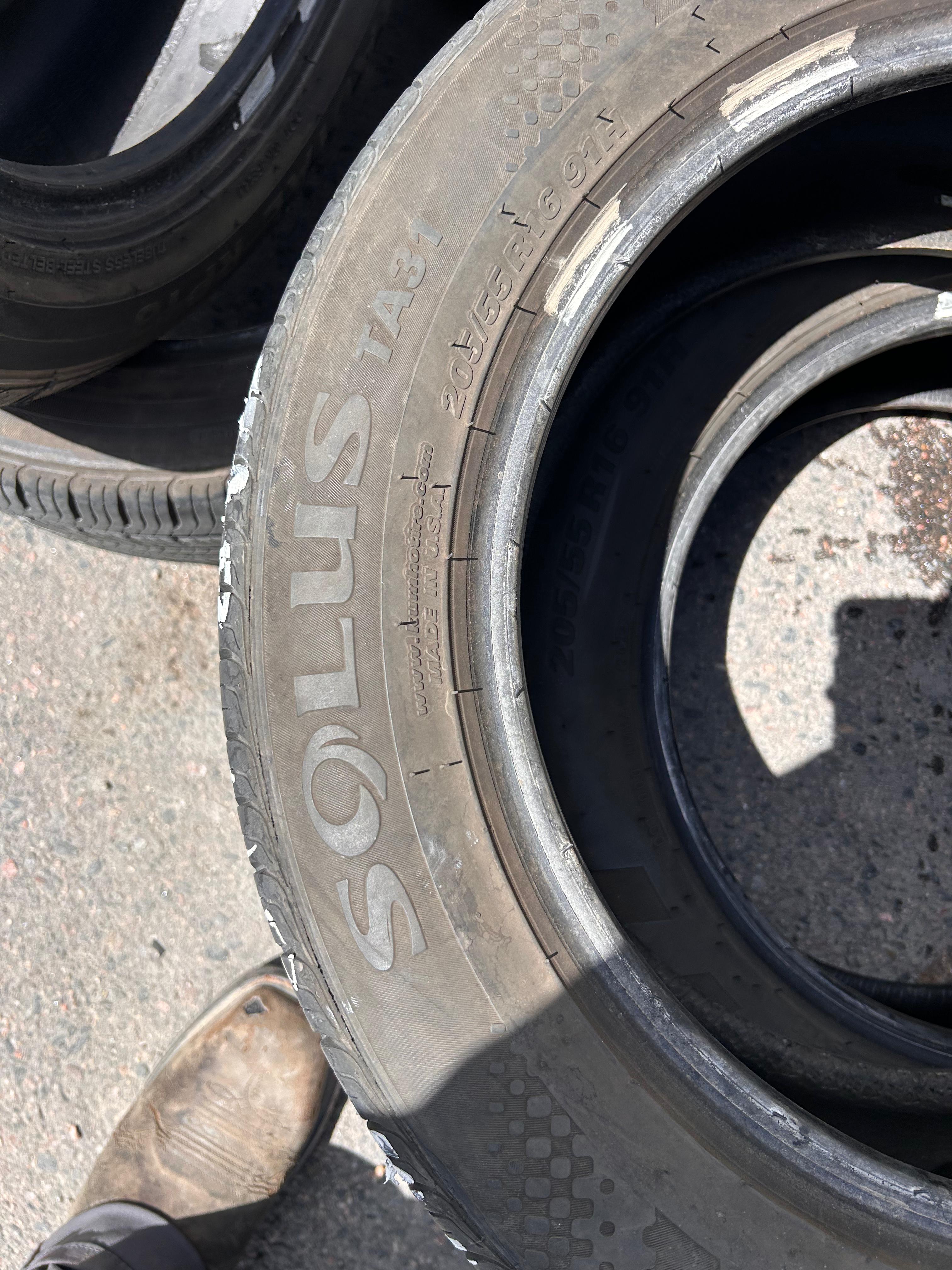 205/55R16 Pair (2 Used Tires) Kumho Solus TA31