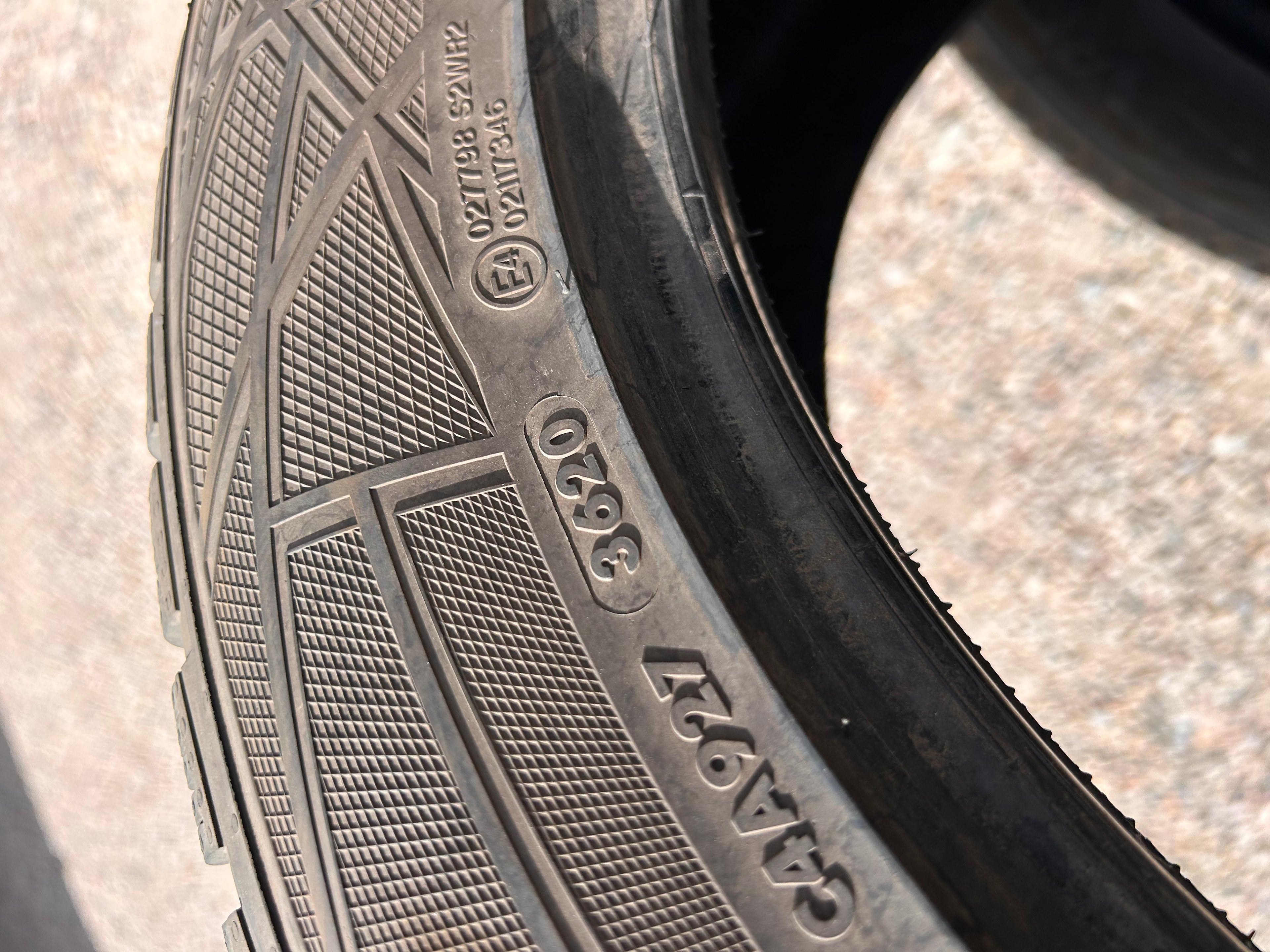 285/45R20 Pair (2 Like New Tires) Vredestein Wintrac Pro