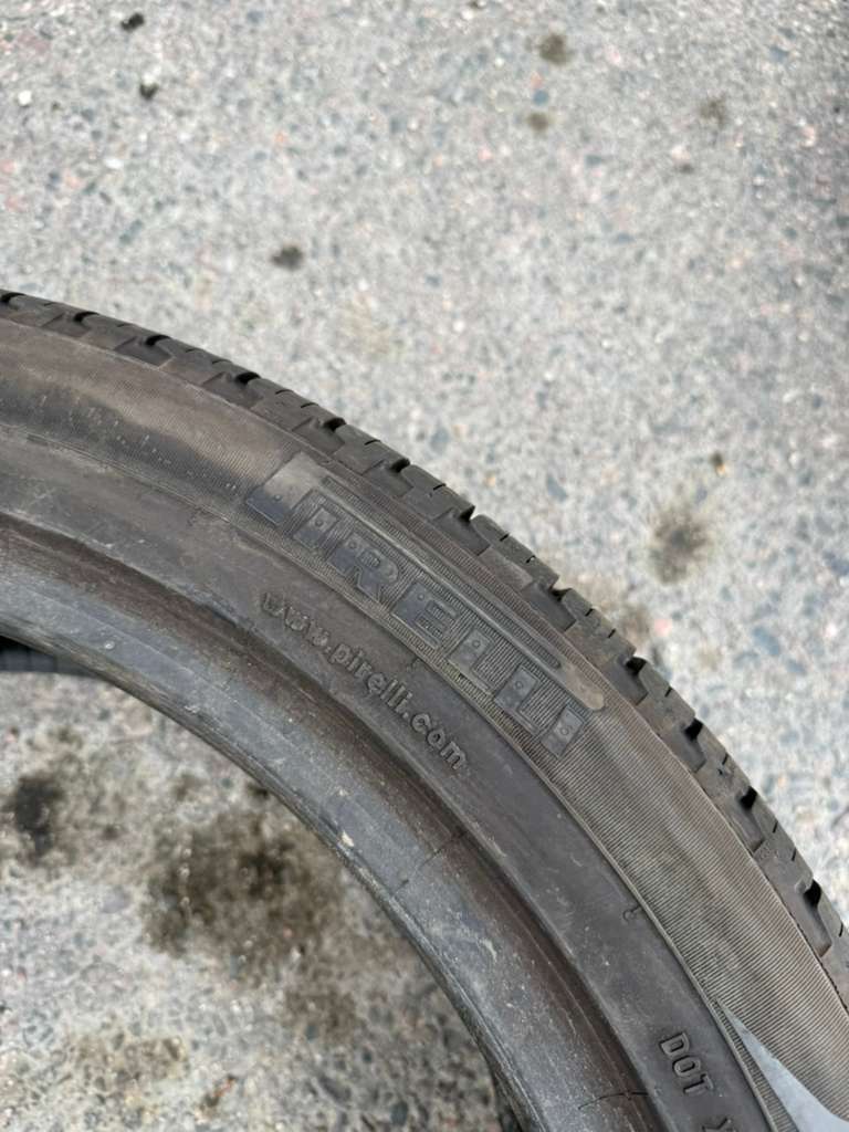 285/40R21 Single (1 Used Tires) Pirelli Scorpian Verde