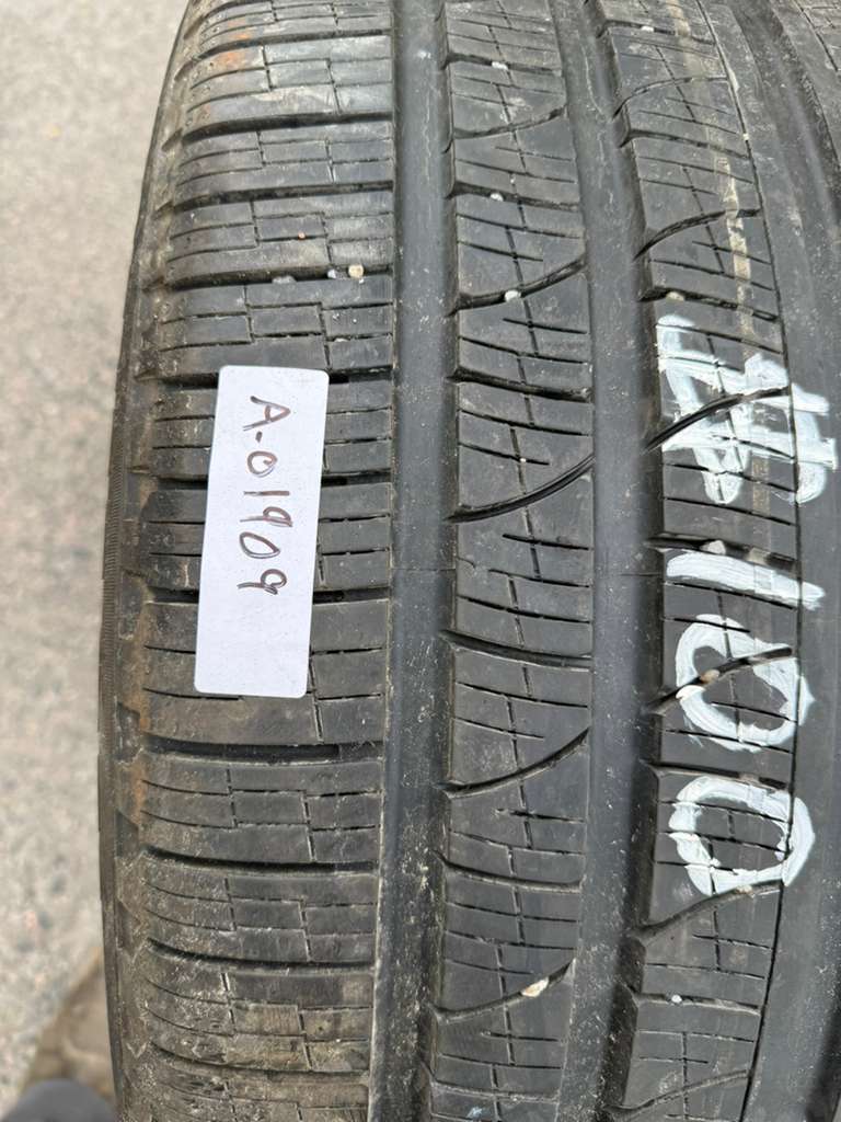 315/35R21 Single (1 Used Tire) Pirelli Scorpian Verde