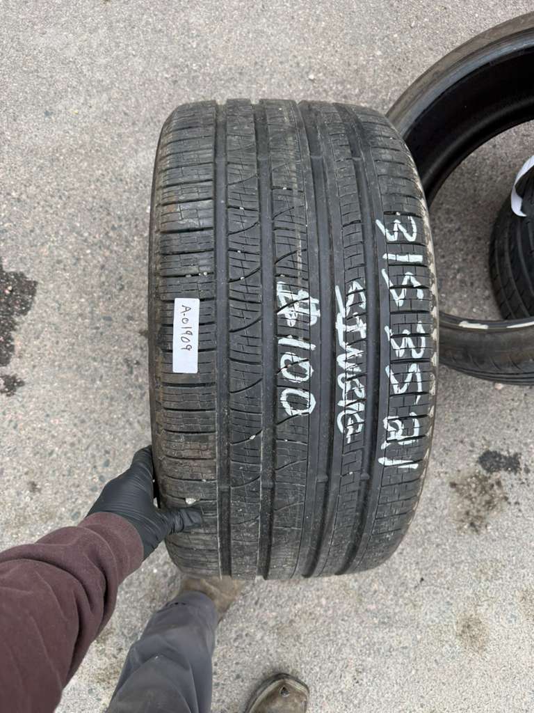 315/35R21 Single (1 Used Tire) Pirelli Scorpian Verde