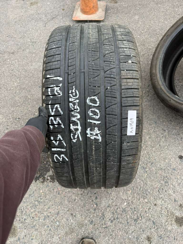 315/35R21 Single (1 Used Tire) Pirelli Scorpian Verde