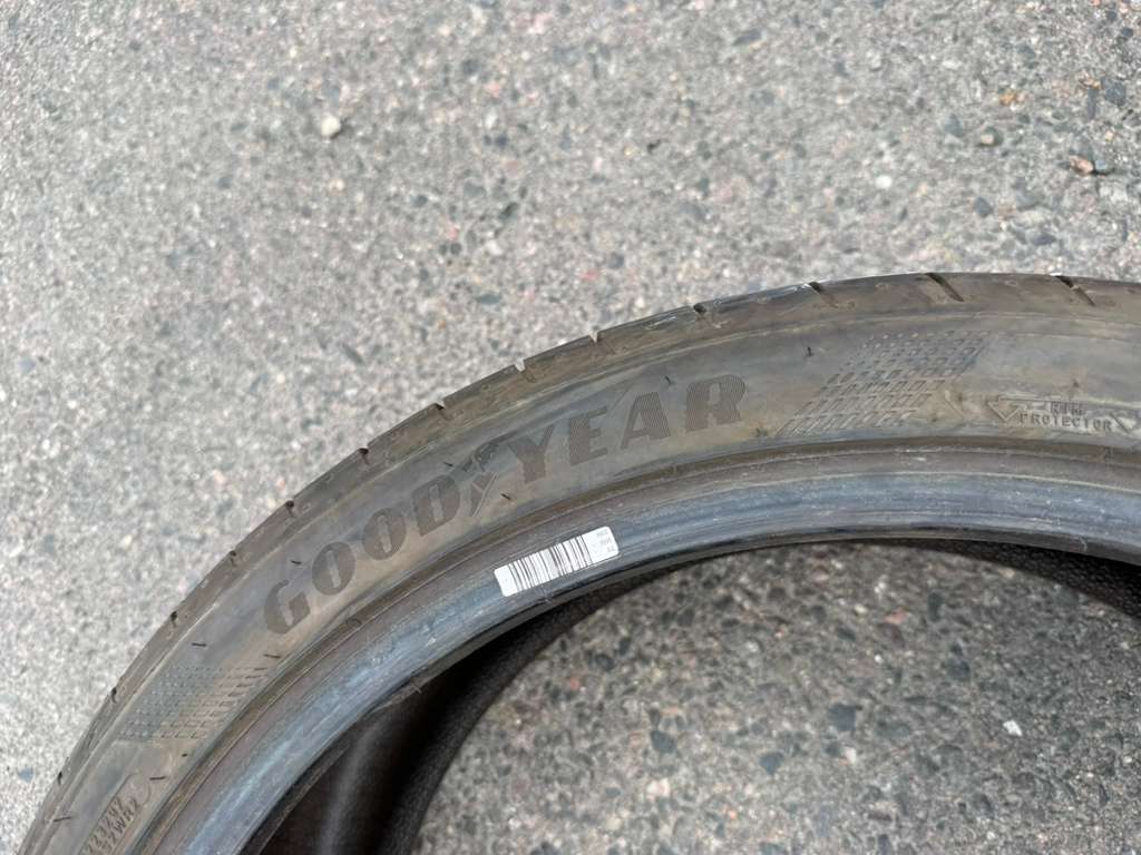 265/35R21 Single (1 Used Tire) Goodyear Eagle F1