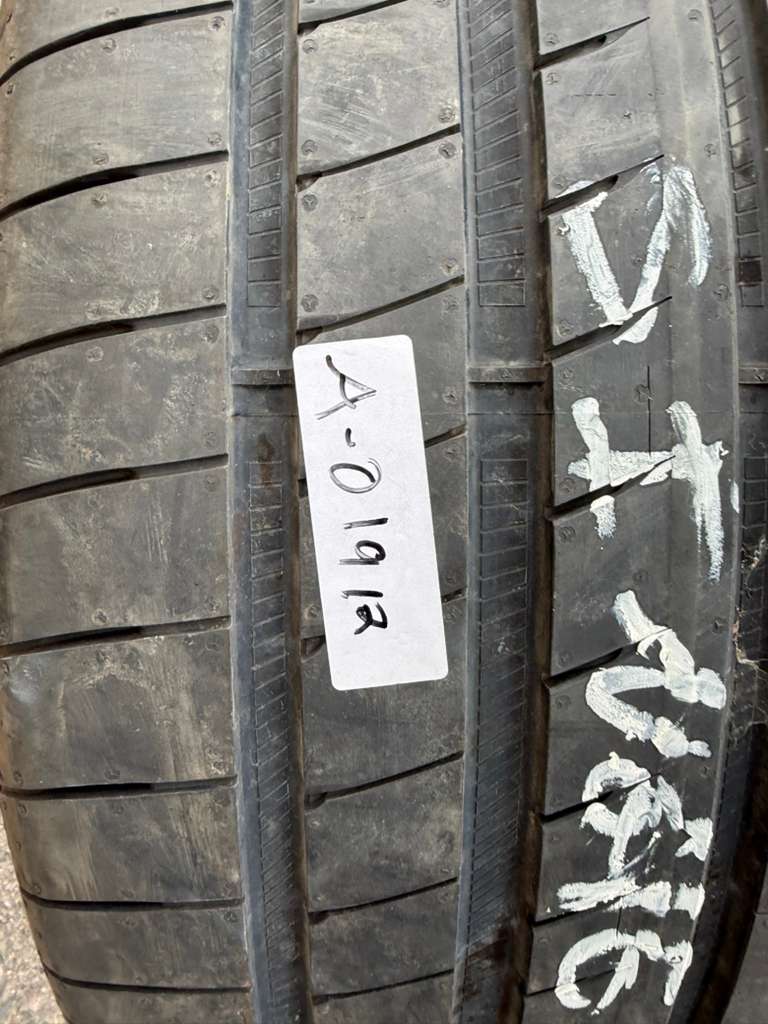 305/30R21 Single (1 Used Tire) Goodyear Eagle F1