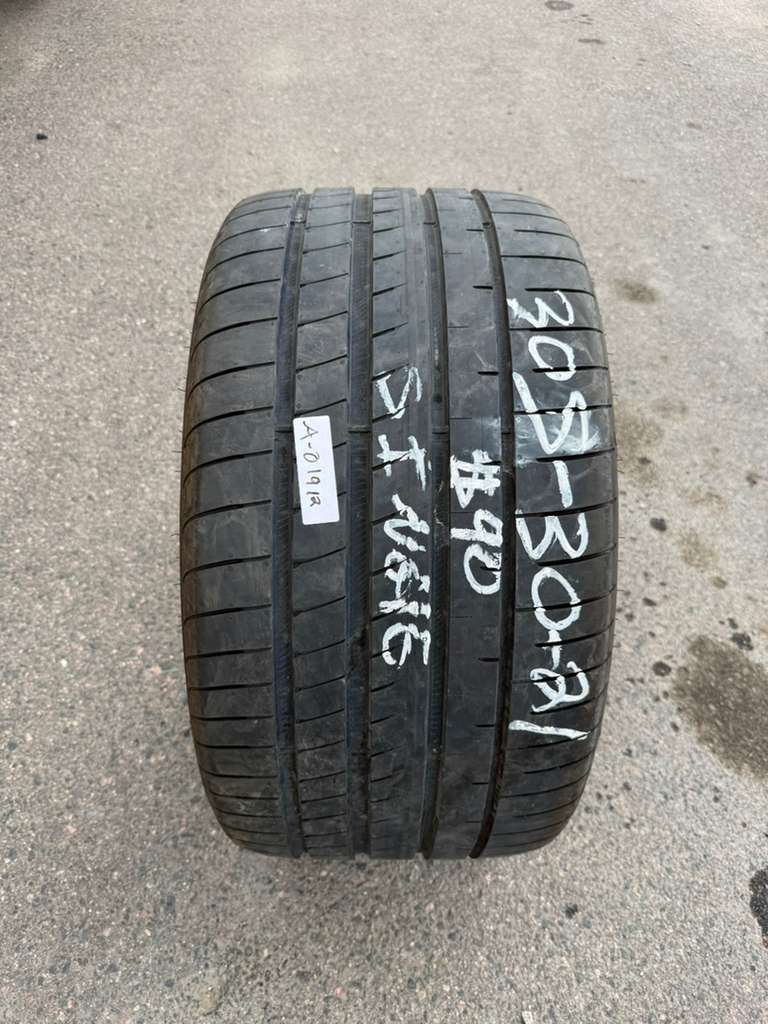 305/30R21 Single (1 Used Tire) Goodyear Eagle F1