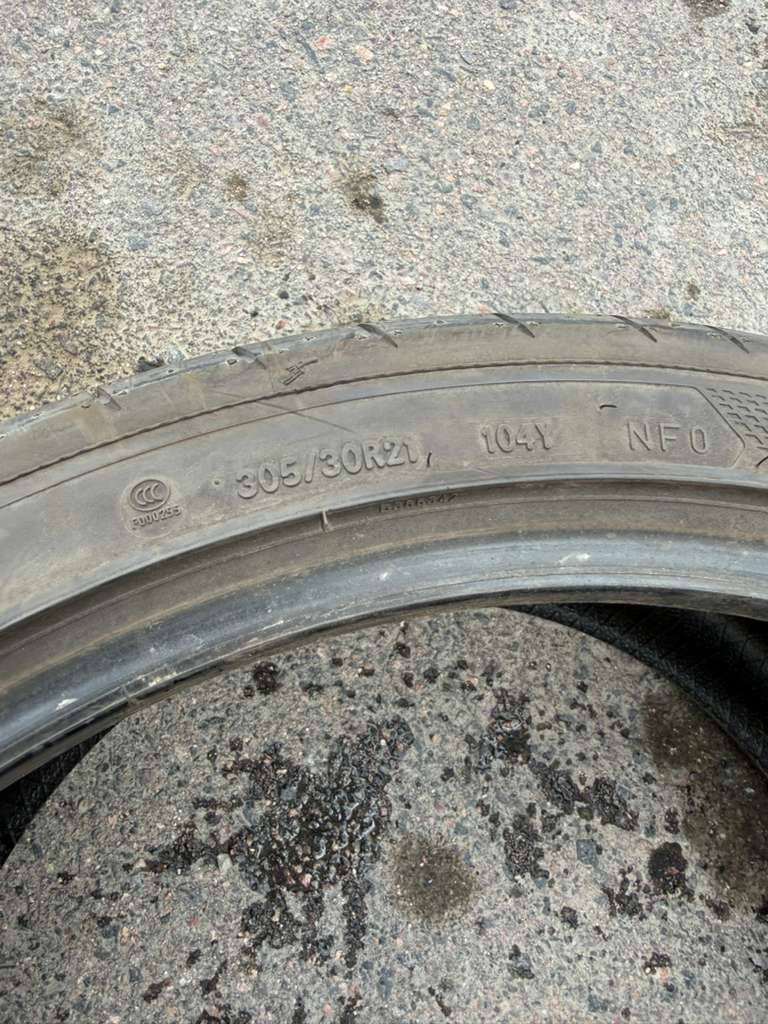 305/30R21 Single (1 Used Tire) Goodyear Eagle F1