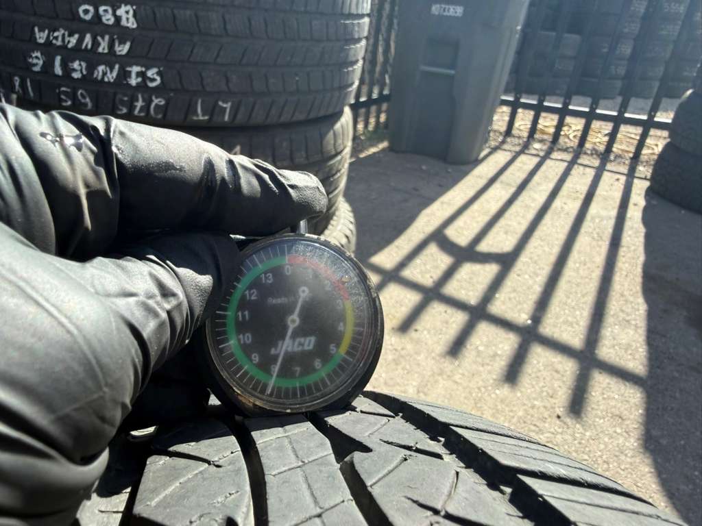 195/75R14 Pair (2 Used Tires) Kumho Solus KR21