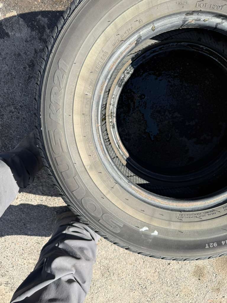 195/75R14 Pair (2 Used Tires) Kumho Solus KR21