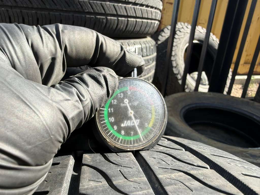 205/75R15 Pair (2 Used Tires) Toyo Eclipse