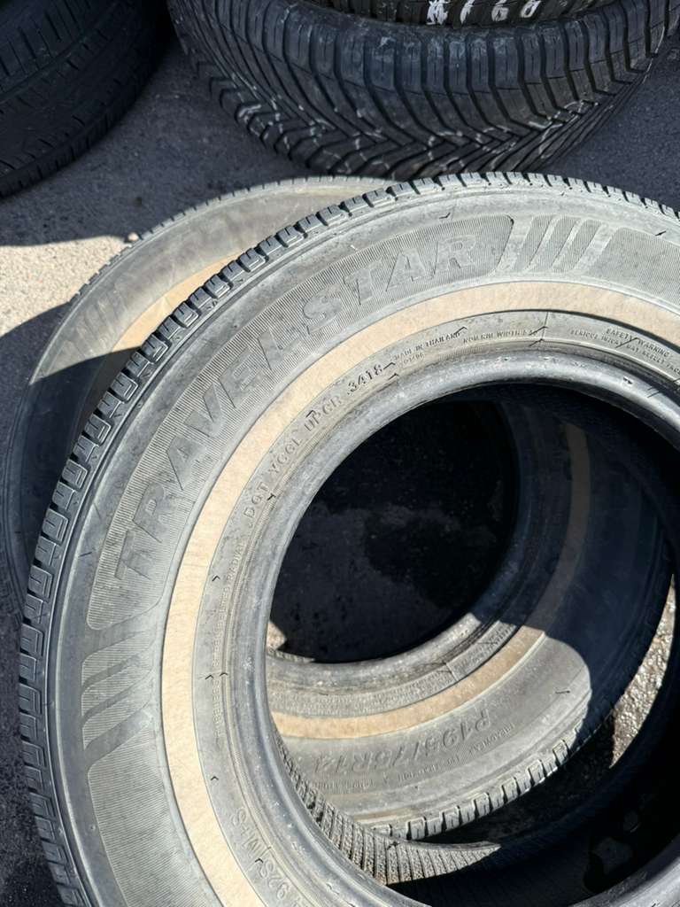 205/75R14 Pair (2 Used Tires) Travelstar UN106