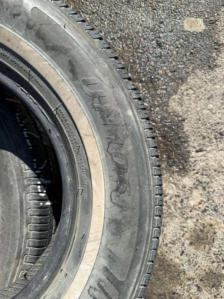205/75R14 Pair (2 Used Tires) Travelstar UN106