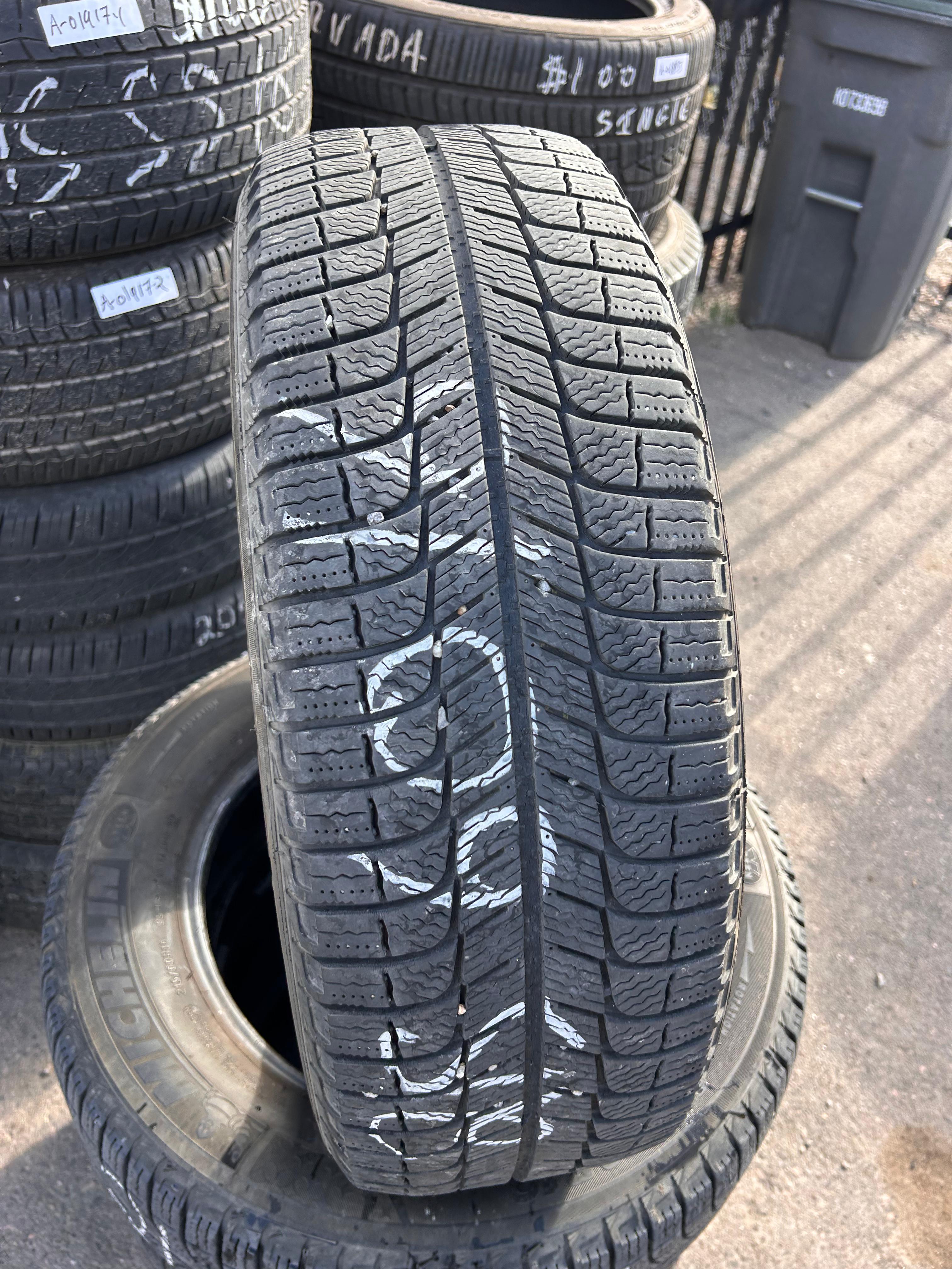 215/60R16 Set (4 Used Tires) Michelin Michelin