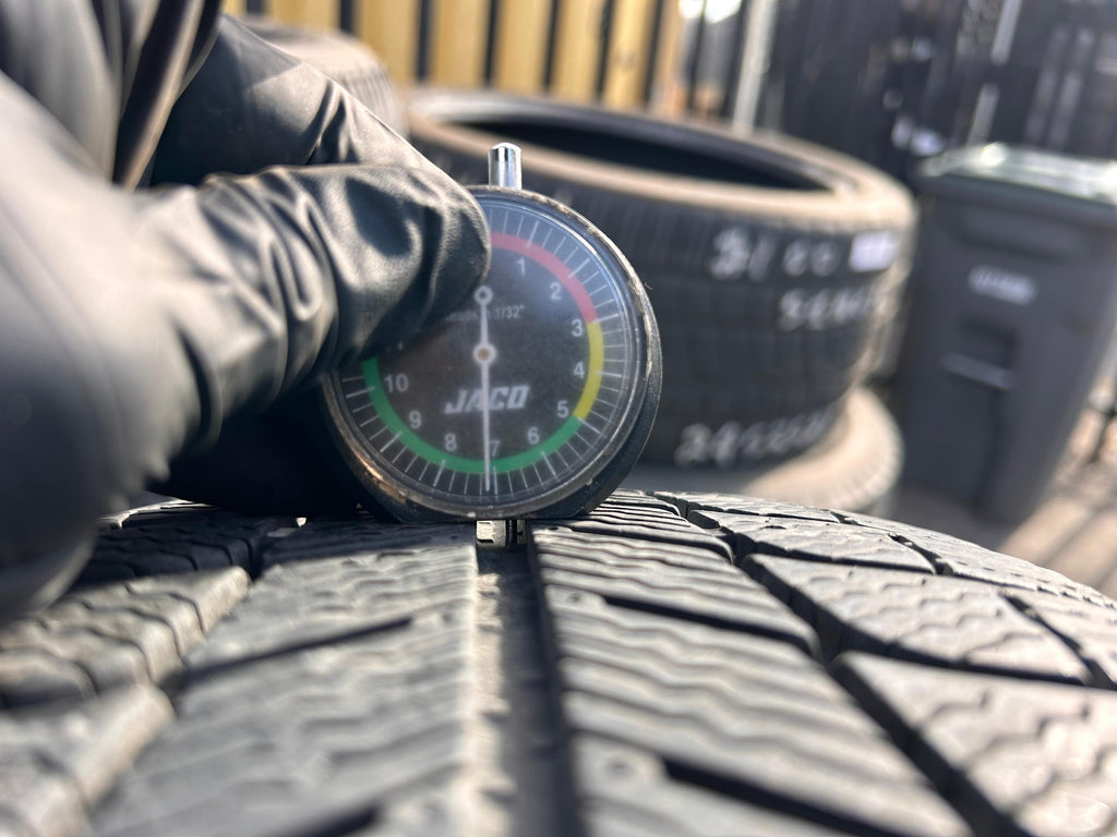 215/60R16 Set (4 Used Tires) Michelin Michelin