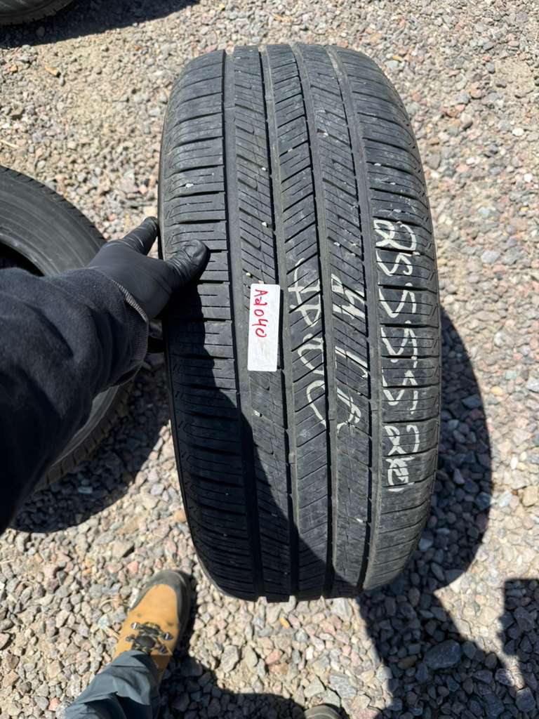 255/55R20 Single (1 Like New Tire) Blackhawk Agility SUV