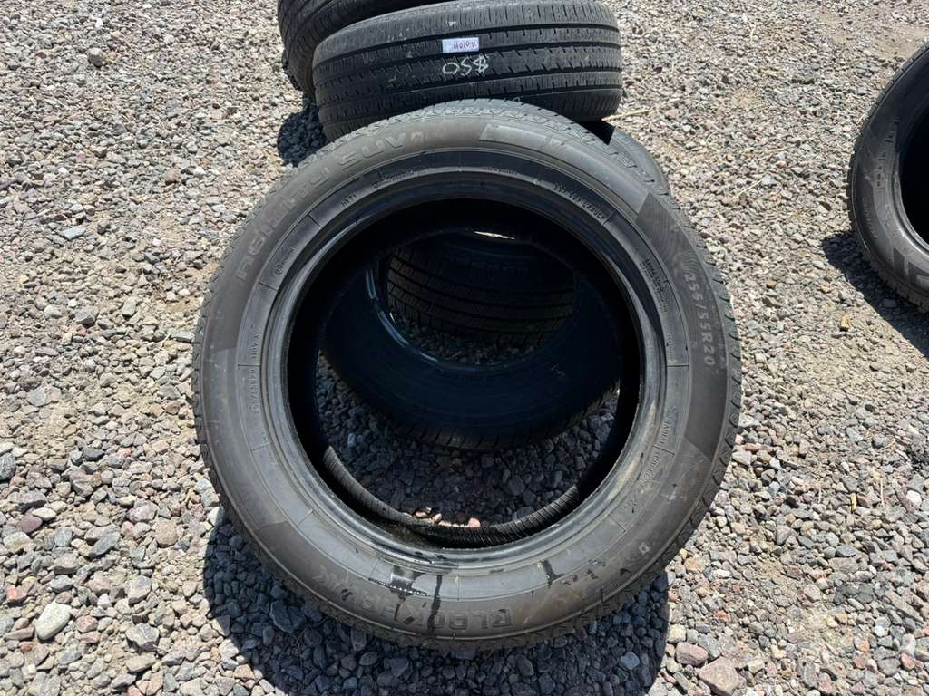 255/55R20 Single (1 Like New Tire) Blackhawk Agility SUV
