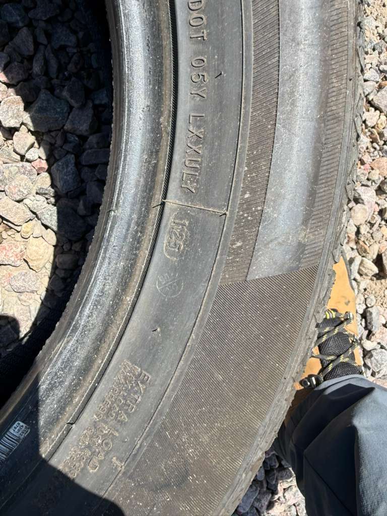 255/55R20 Single (1 Like New Tire) Blackhawk Agility SUV