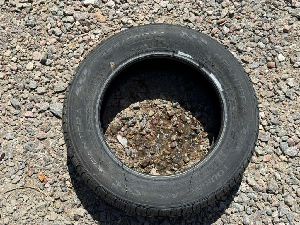 185/60R14 Single (1 Used Tire) Pantera Touring