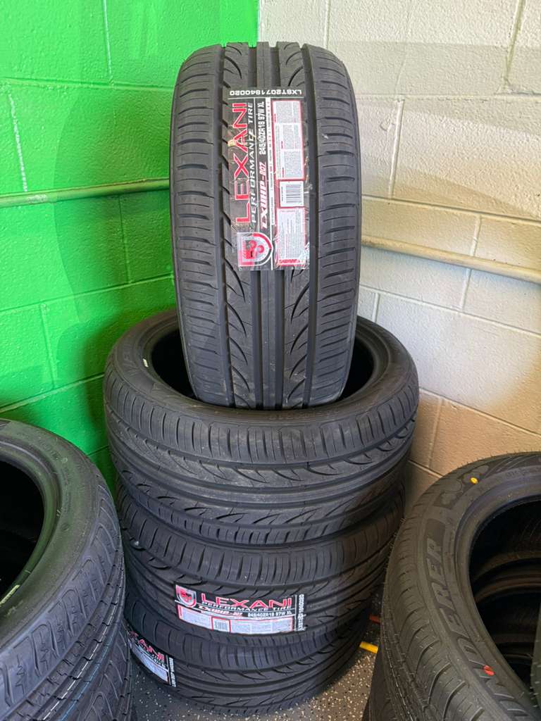 245/40R18 Set (4 Brand New Tires) Lexani LX UHP-207