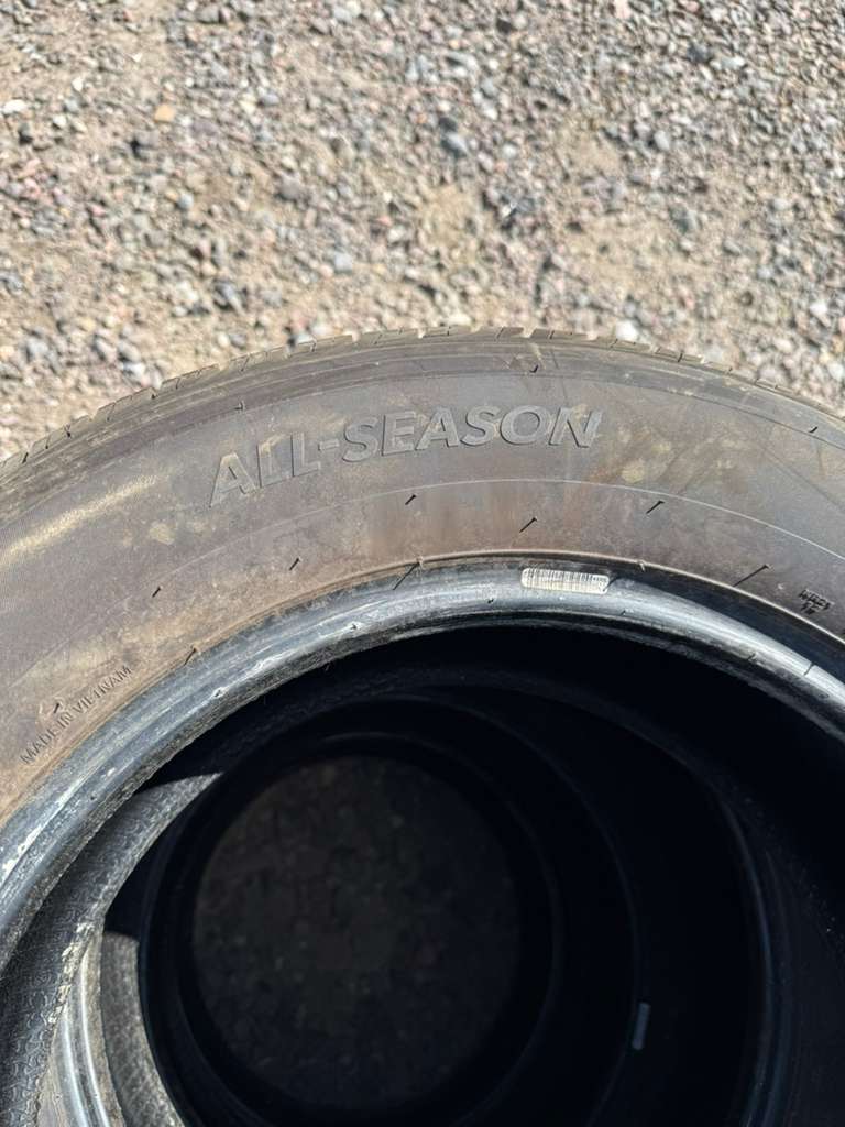 225/60R16 Set (4 Like New Tires) Sure Drive All Season