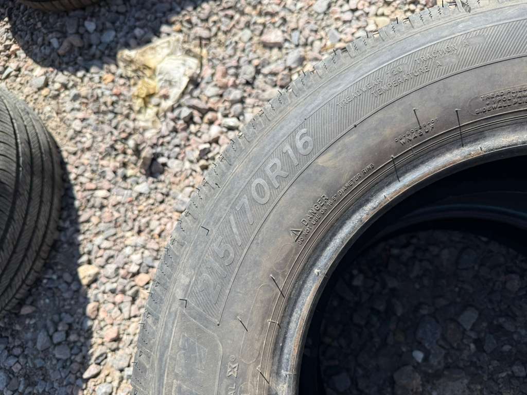 215/70R16Pair (2 Used Tires) Michelin Defender LTX