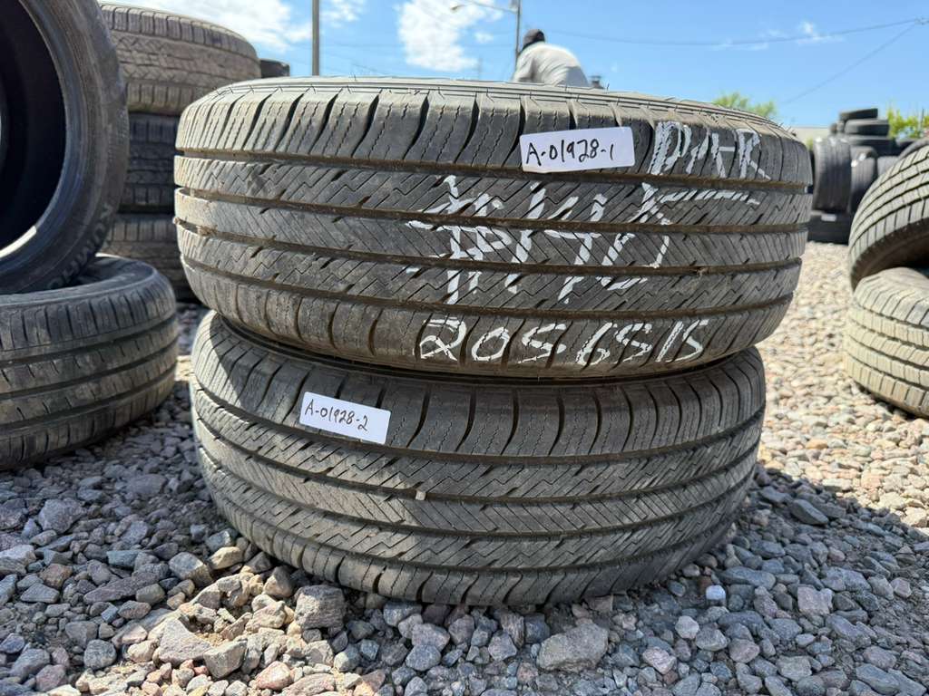 205/65R15 Pair (2 Like New Tires)  Falken Pro G5 Touring