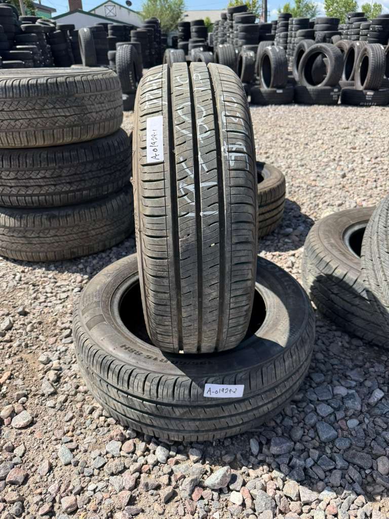 195/60R15 Pair (2 Used Tires) Kumho Solus TA31