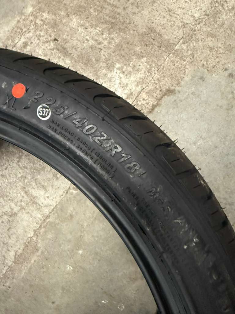 225/40R18 Set (4 Brand New Tires) Thunderer Mach 5