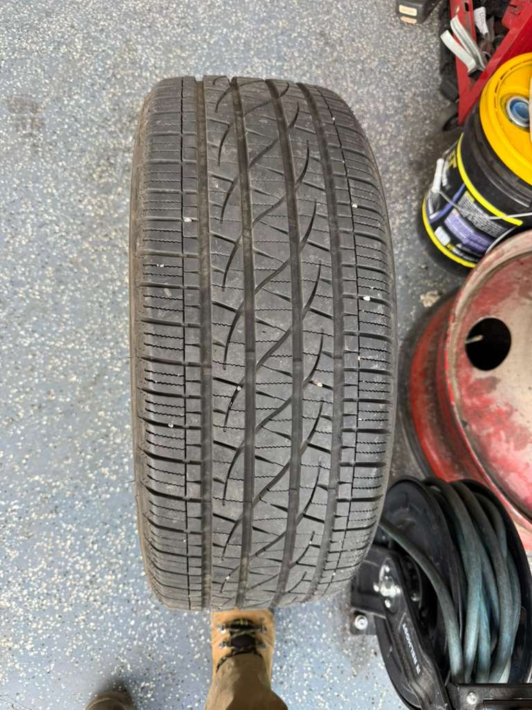 235/45R19 Single (1 Used Tire) Firestone Destination LE3