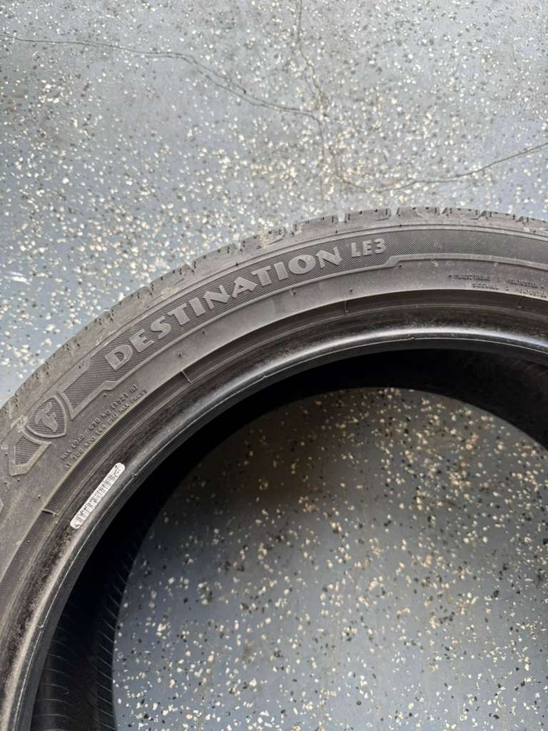 235/45R19 Single (1 Used Tire) Firestone Destination LE3