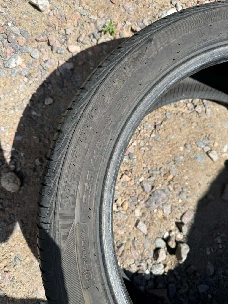 235/45R19  Single (1 Used Tire) Hankook Dynapro HP2