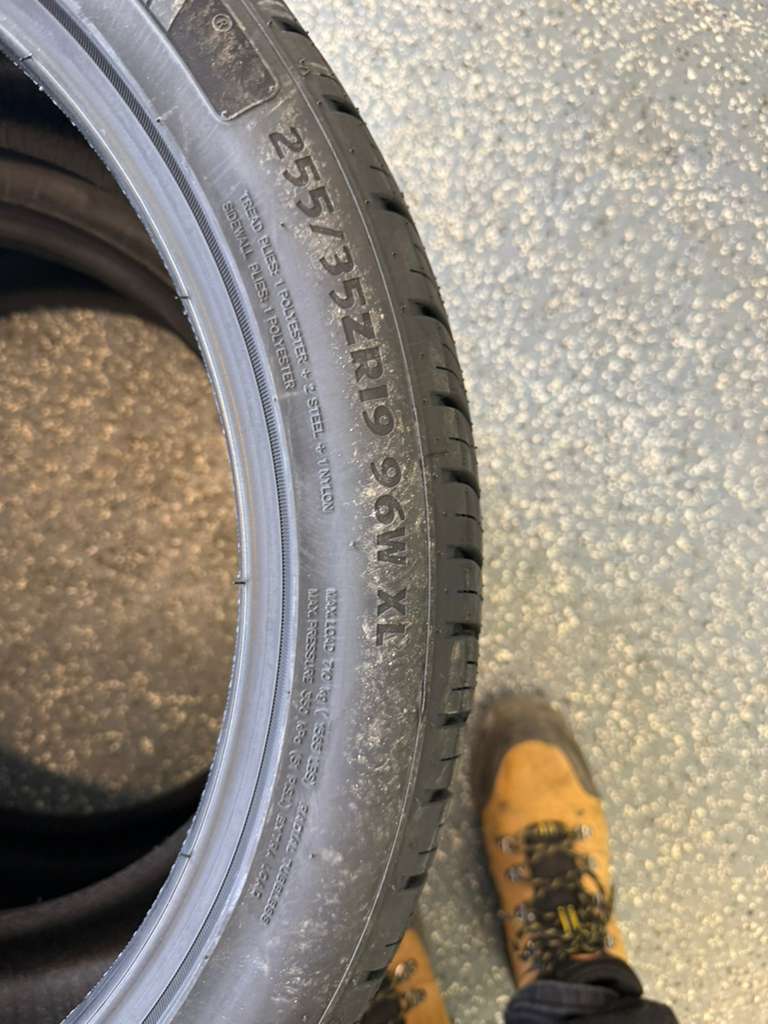 255/35R19 Pair (2 Brand New Tires) Advanta HPZ-02