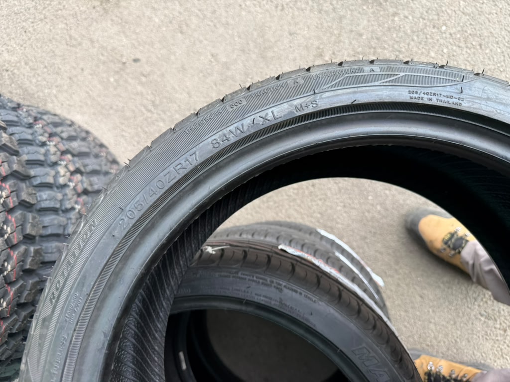 205/40R17 Set (4 Brand New Tires) Thunderer March 3