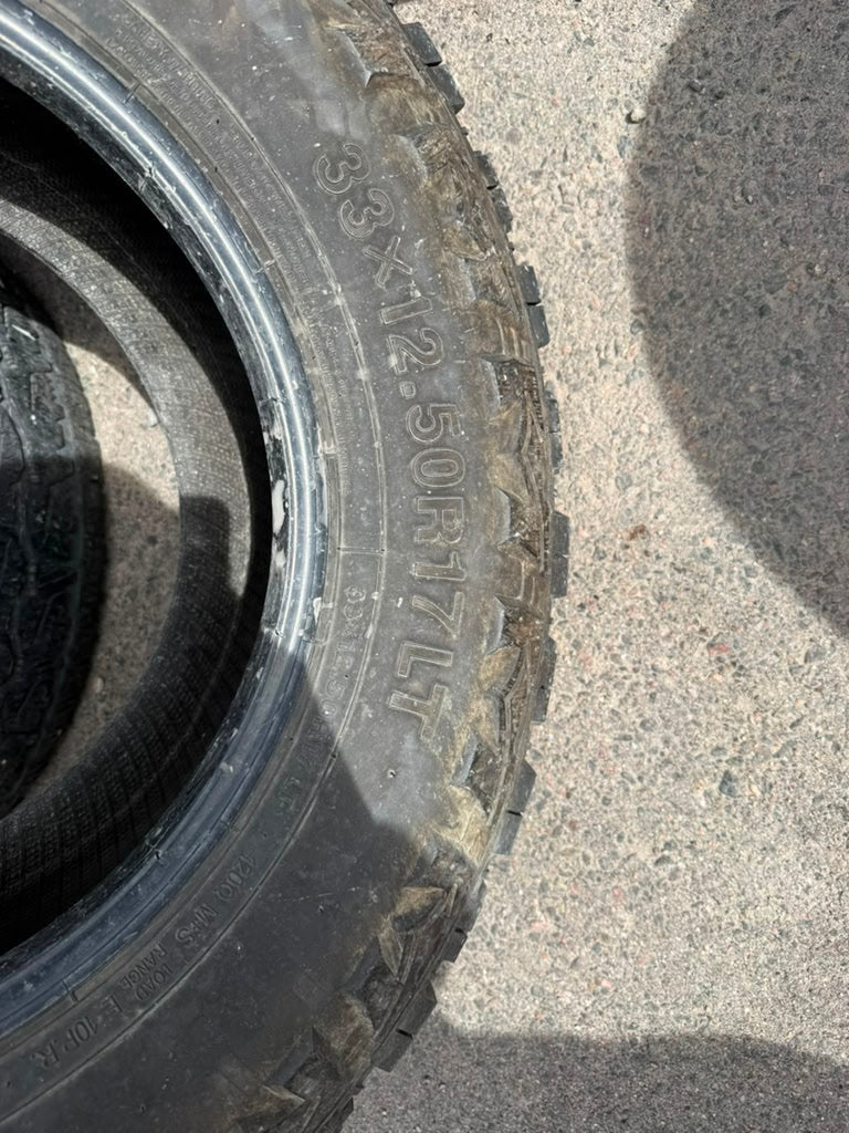 LT33x12.50R17 Single (1 Used Tire) Red Dirt Commander