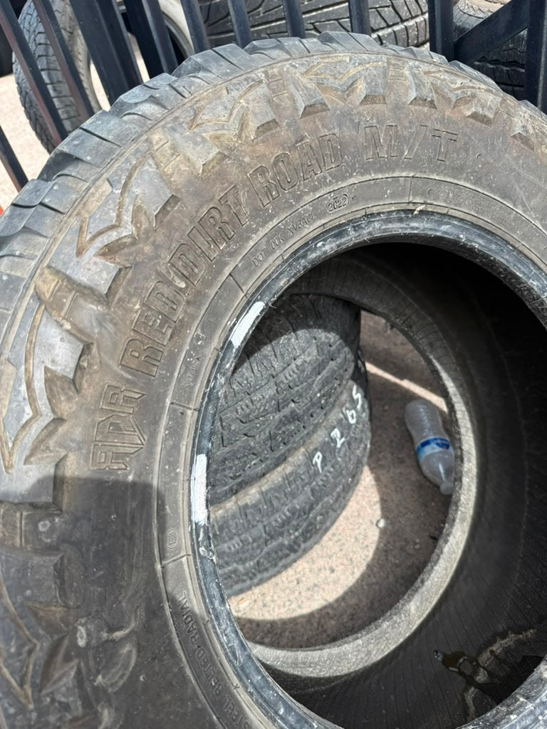 LT33x12.50R17 Single (1 Used Tire) Red Dirt Commander