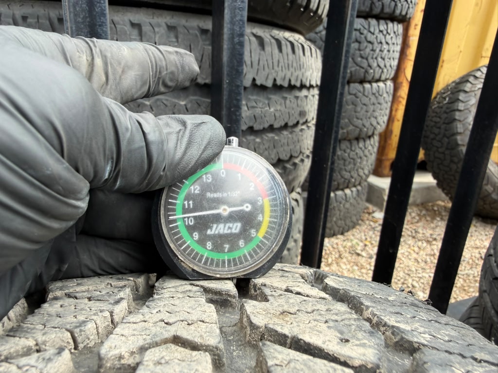 205/55R16 Pair (2 Like New Tires) Hercules Avalanche (Studless)