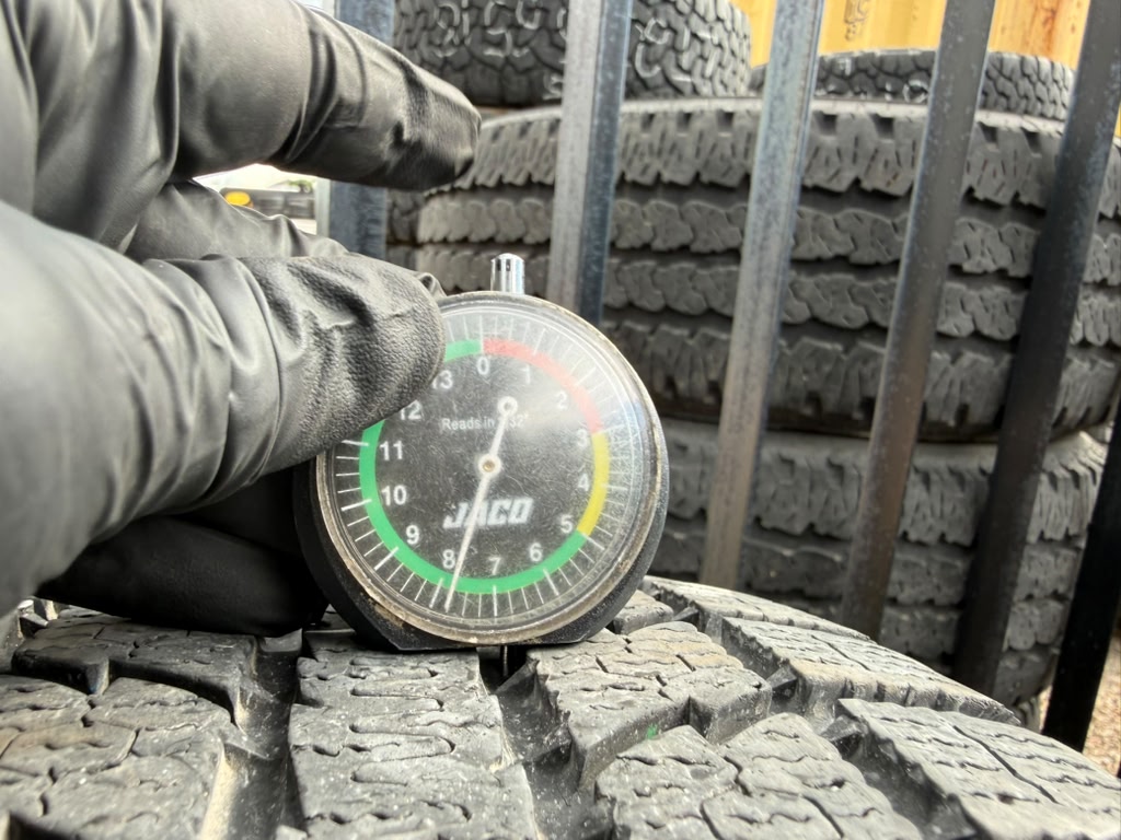 205/55R16 (3 Used Tires) Toyo Observe G5 (Studless)