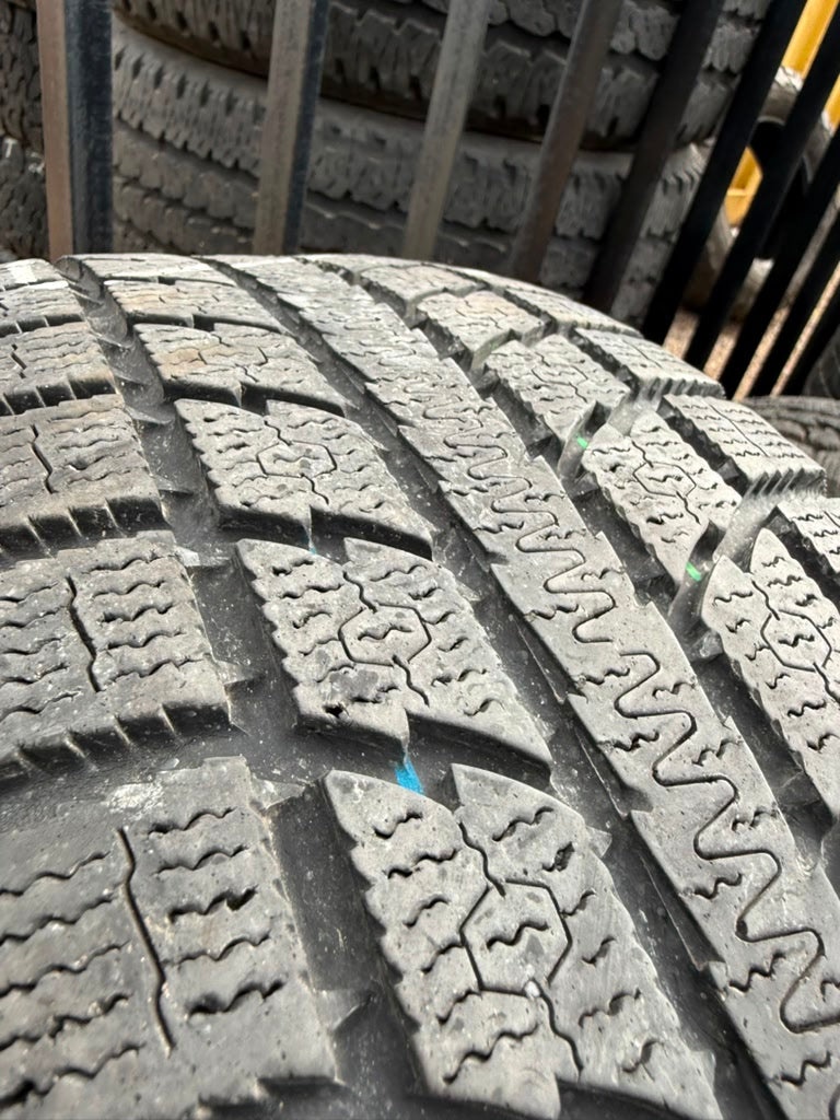 205/55R16 (3 Used Tires) Toyo Observe G5 (Studless)