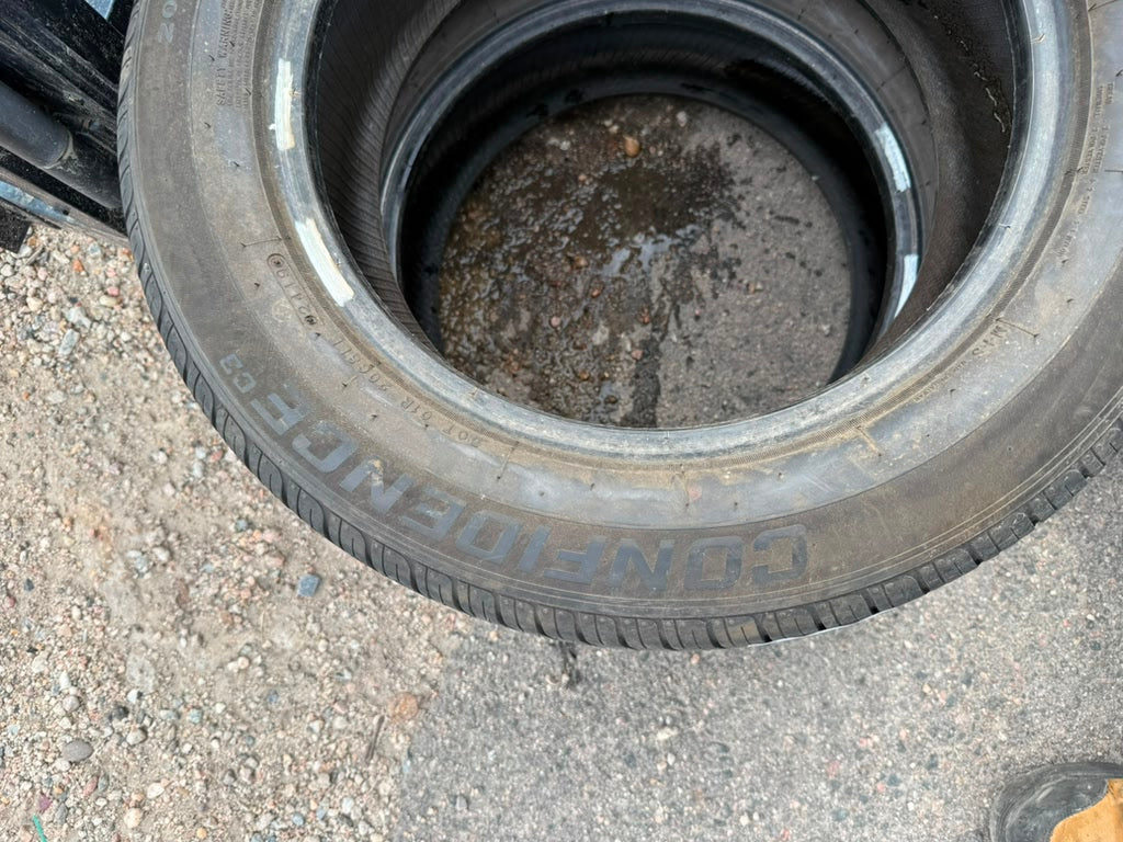 205/60R16 Pair (2 Used Tires) Caldera Confidence