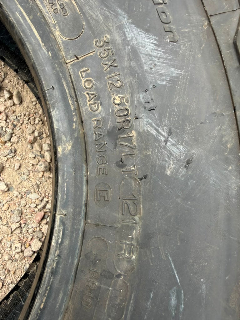 LT35x12.50R17  Single (1 Used Tire) Bfgoodrich All Terrain T/A KO2