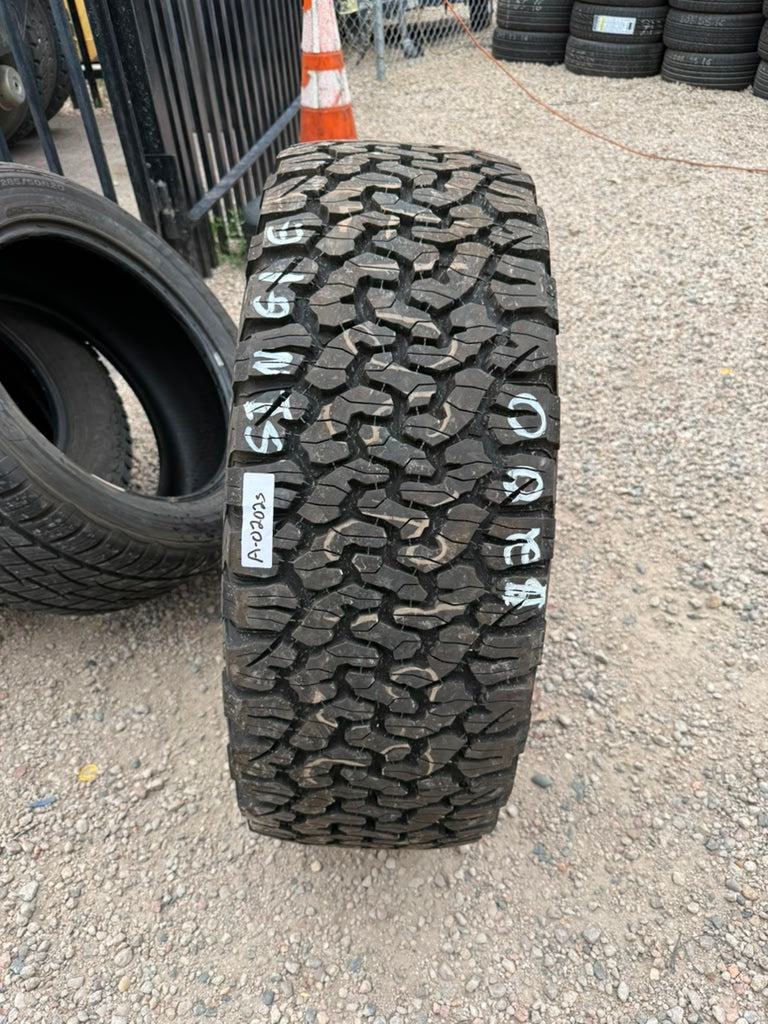 LT35x12.50R17  Single (1 Used Tire) Bfgoodrich All Terrain T/A KO2