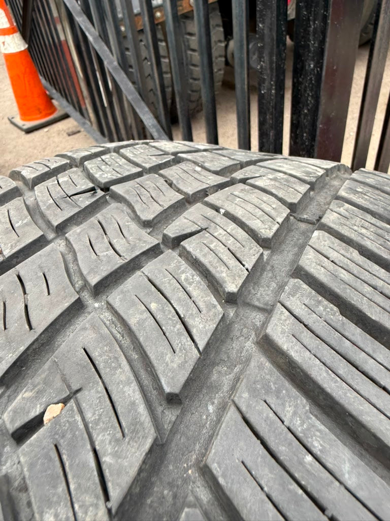 285/50R20 Single (1 Used Tire) Cooper Discoverer H/T Plus