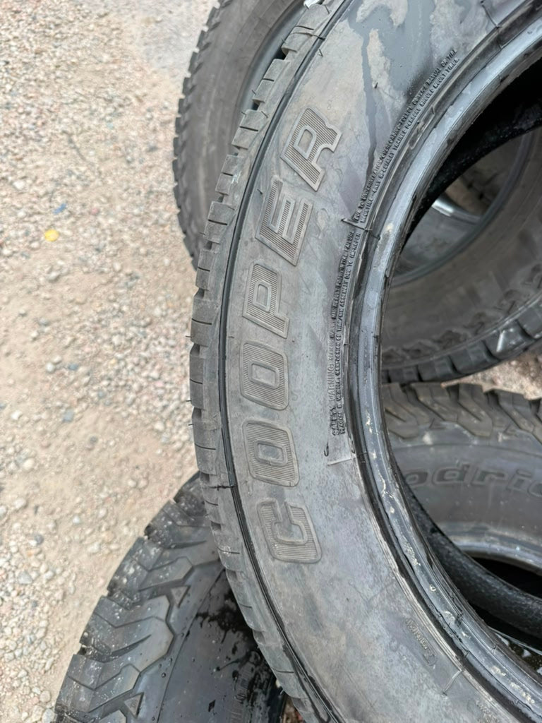 285/50R20 Single (1 Used Tire) Cooper Discoverer H/T Plus