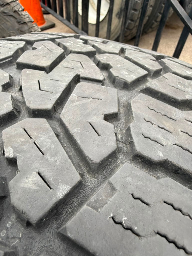 LT285/65R18 Single (1 Used Tire) Falken Wildpeak AT AT3W