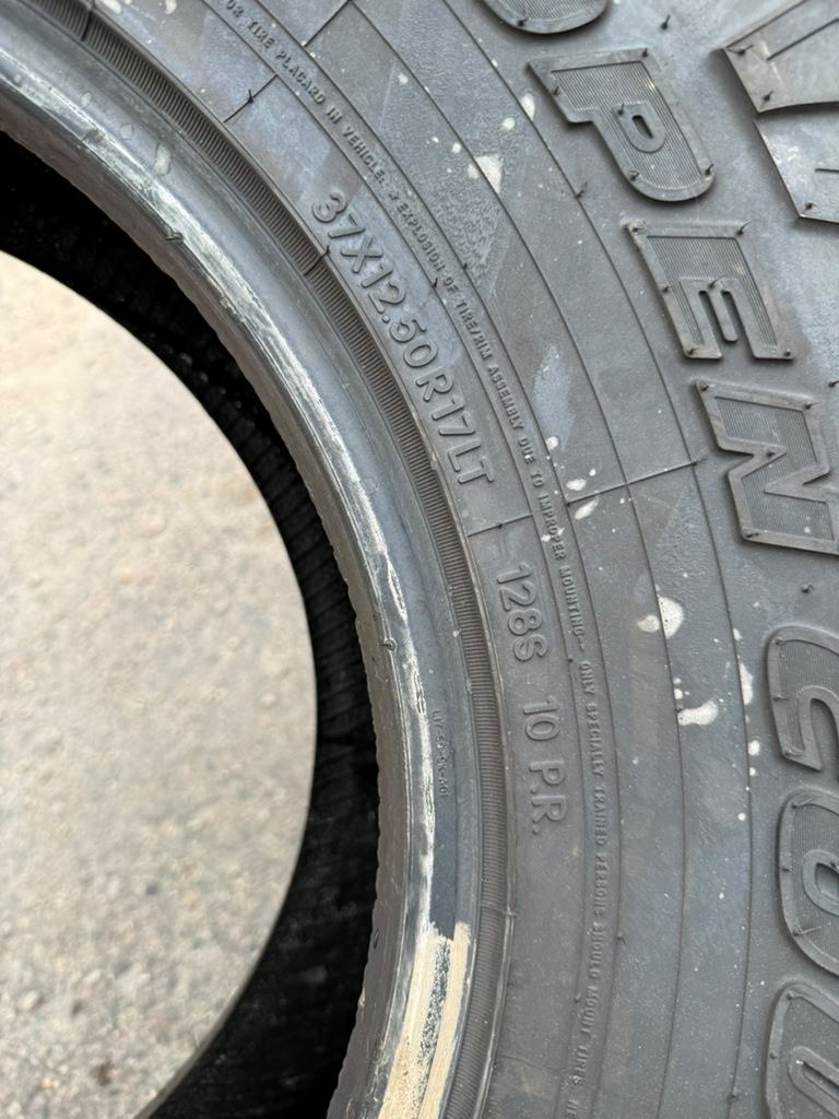LT37x12.50R17 Single (1 Like New Tire) Toyo Open Country AT3