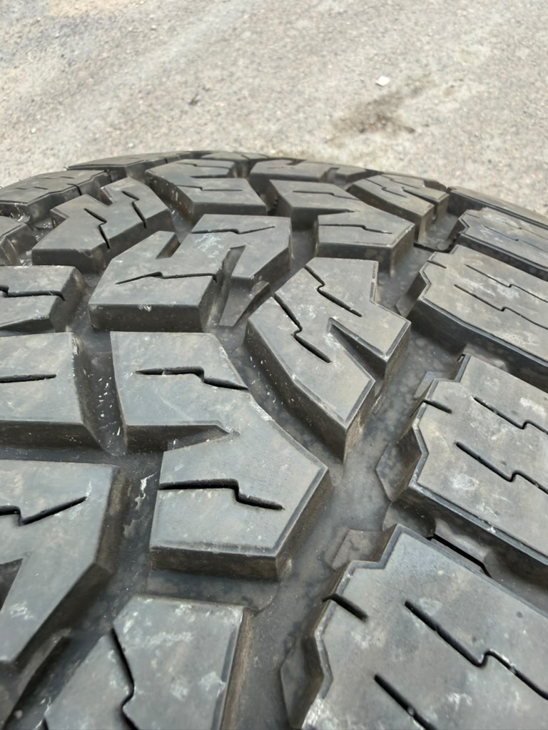 LT37x12.50R17 Single (1 Like New Tire) Toyo Open Country AT3